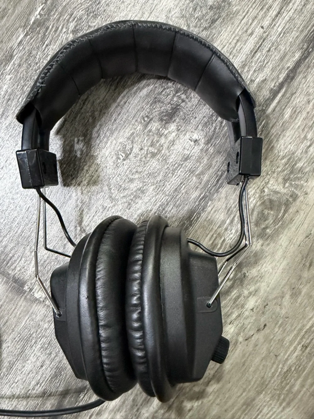Vintage Black Over-Ear Headphones with Padded Headband